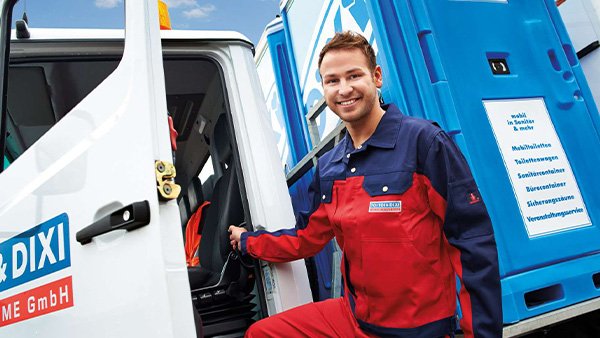 TOI TOI & DIXI truck and employee